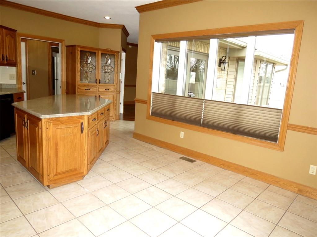 3511 Highview Way Columbus, IN 47203 - Photo 15 of 51