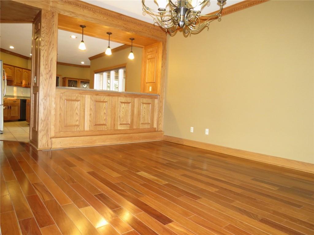 3511 Highview Way Columbus, IN 47203 - Photo 9 of 51