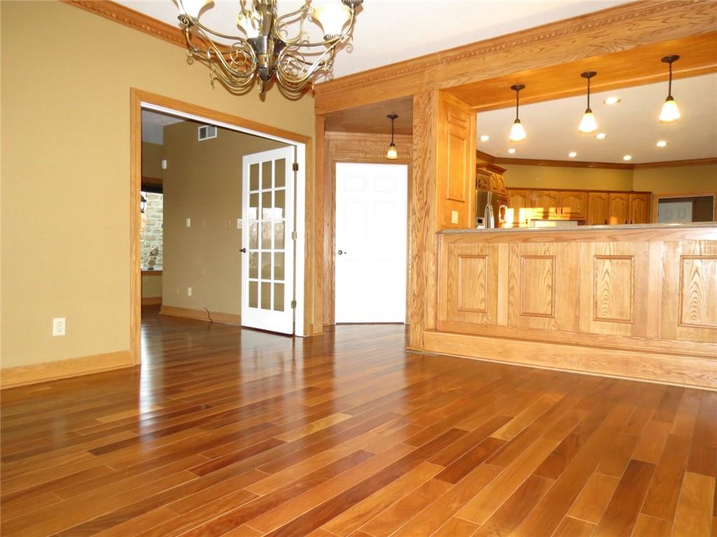 3511 Highview Way Columbus, IN 47203 - Photo 10 of 51