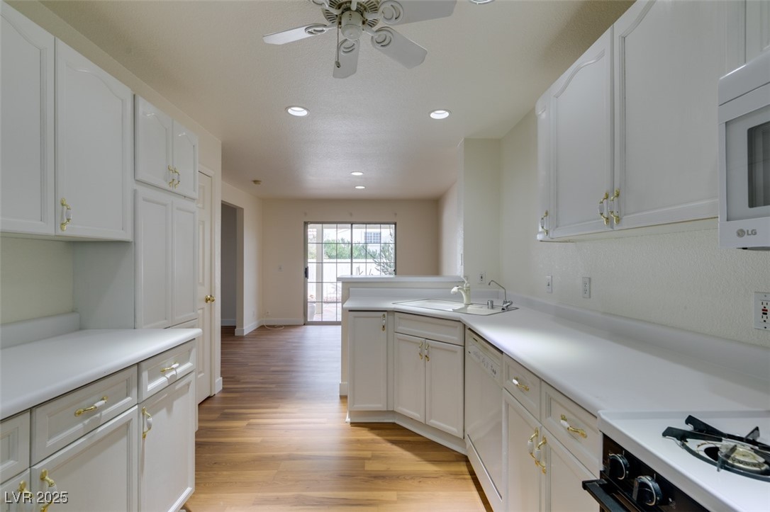 8017 Simone Avenue Las Vegas, NV 89147 - Photo 13 of 21