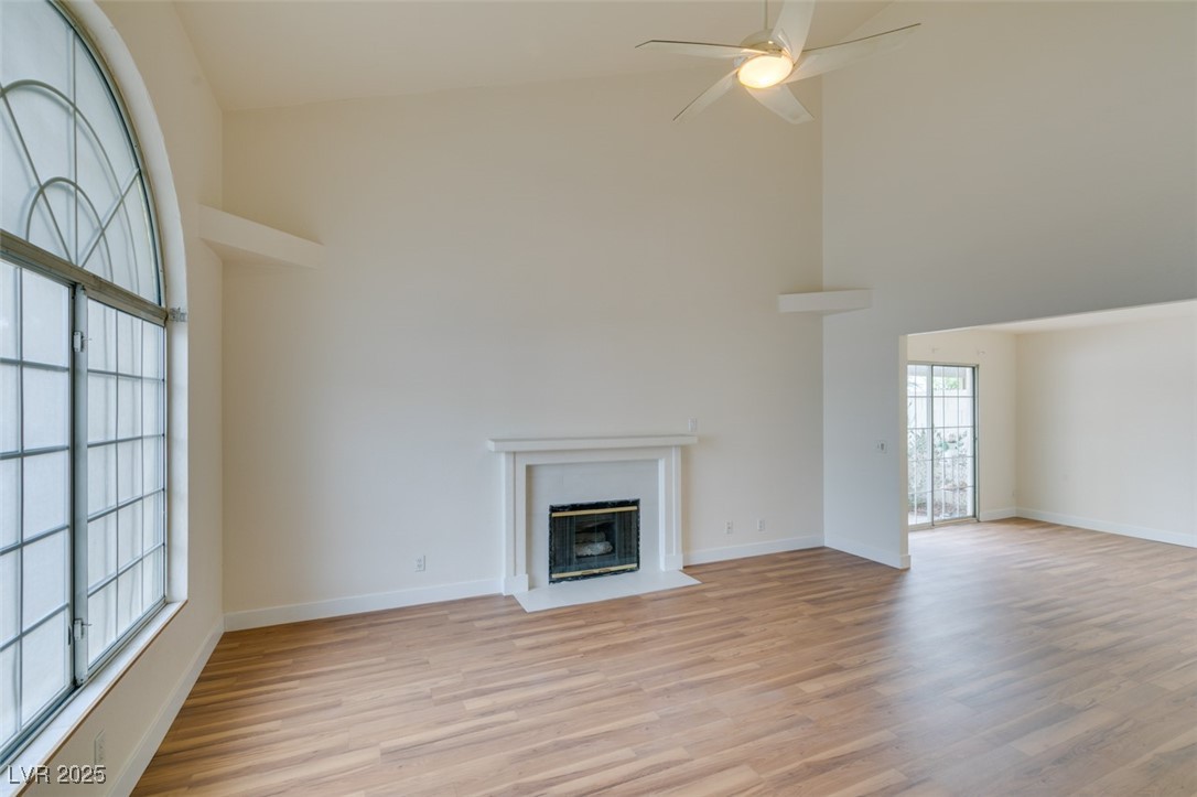 8017 Simone Avenue Las Vegas, NV 89147 - Photo 3 of 21