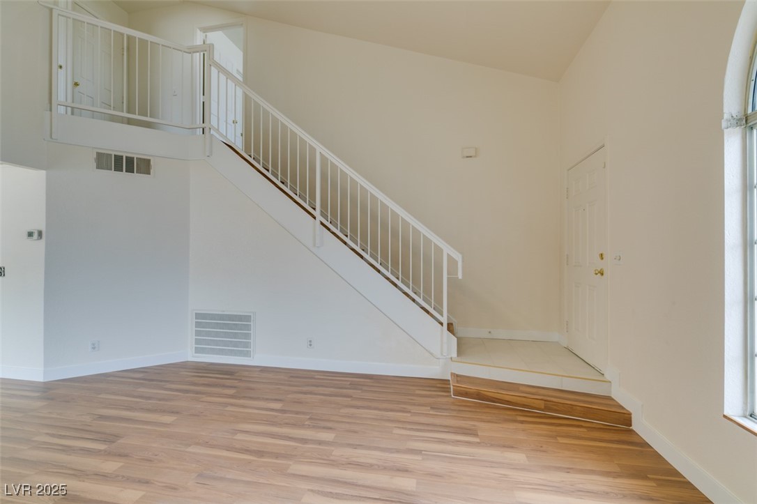 8017 Simone Avenue Las Vegas, NV 89147 - Photo 5 of 21