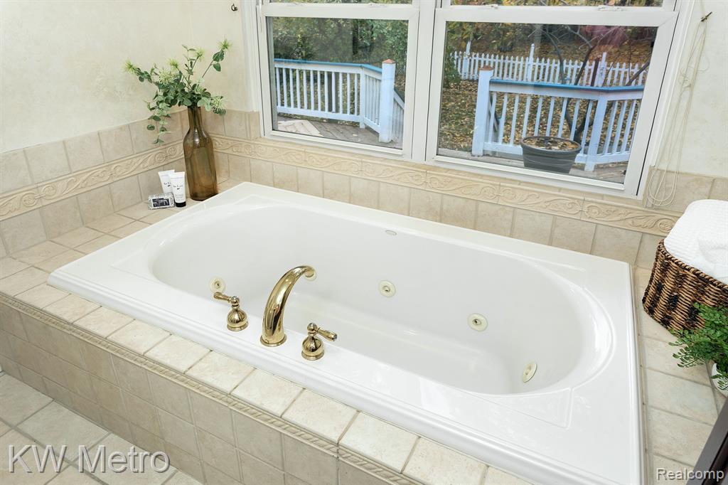 3462 Hazelton Avenue Rochester Hills, MI 48307 - Photo 24 of 44