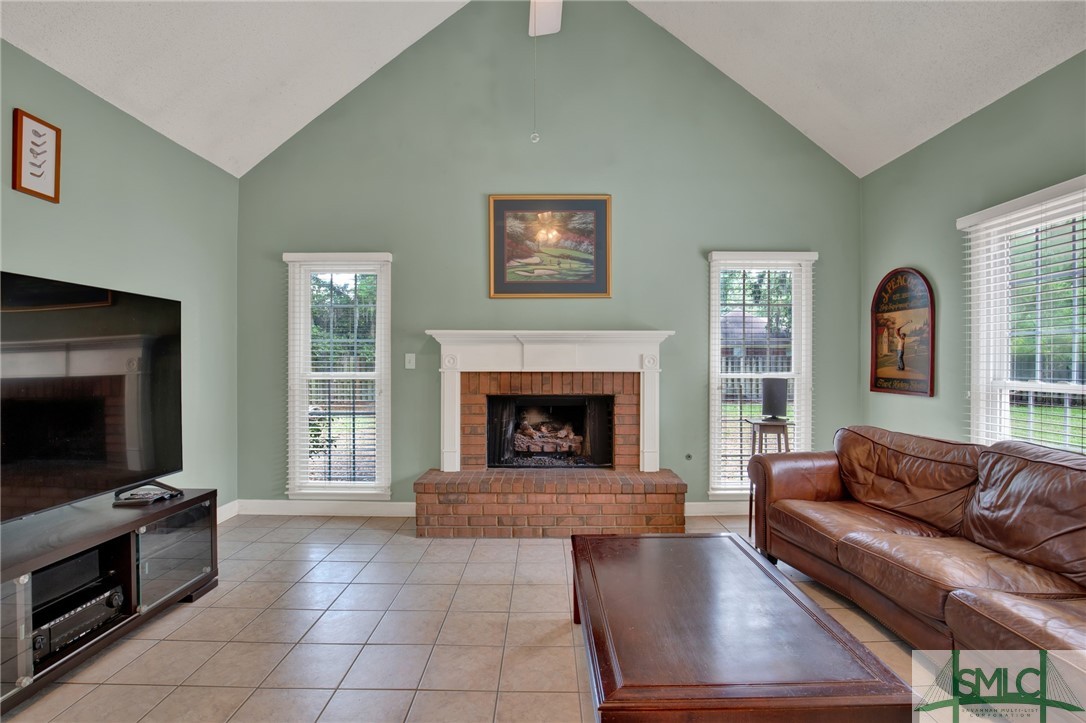 21 Sherborne Road Savannah, GA 31419 - Photo 5 of 38