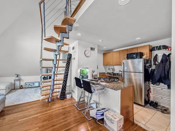 $2,200 | 83 Pleasant Street, Unit 7, Marblehead, MA 01945