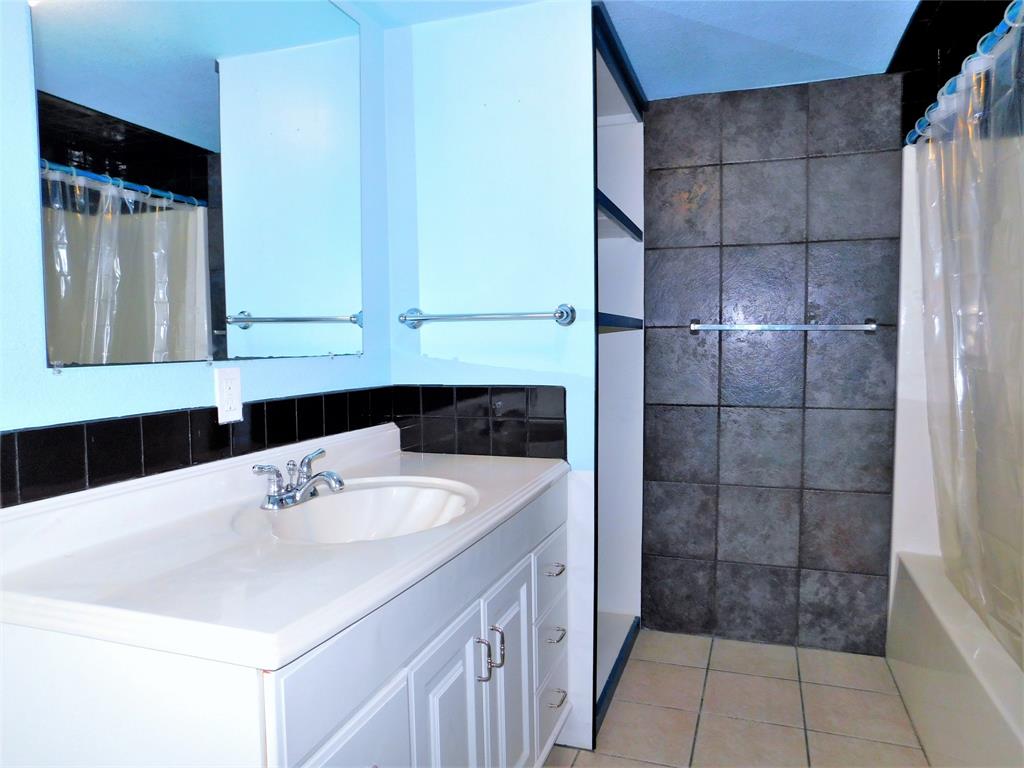 1007 West Collins Street Denton, TX 76201 - Photo 18 of 28