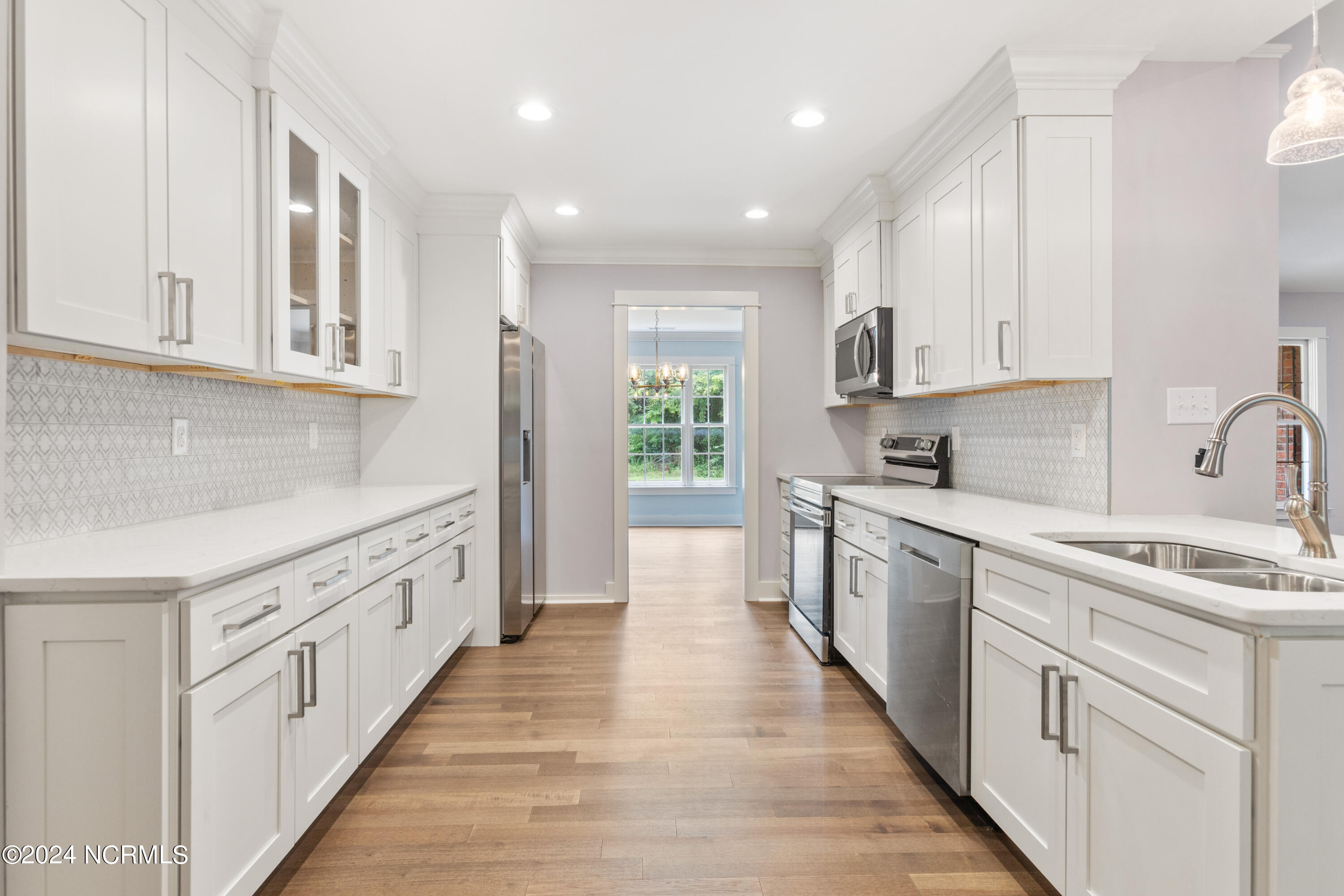 233 Beaufort Road Pollocksville, NC 28573 - Photo 13 of 40 Kitchen