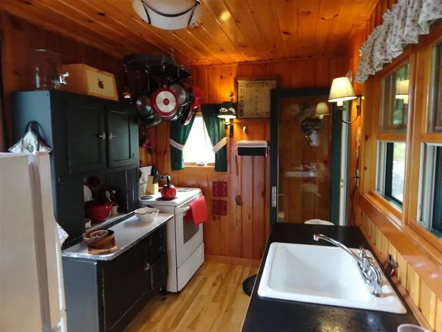 $3,000 | 14 Crystal Springs Road, Hebron, NH 03241