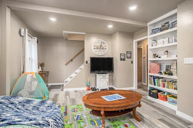 $259,000 | 617 North Gordon Street, Marshall, MI 49068