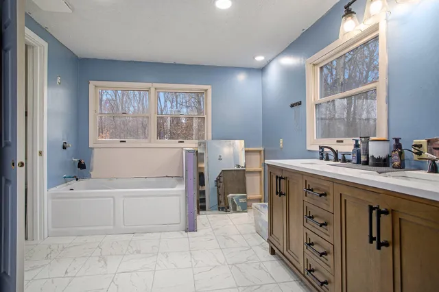 $259,000 | 617 North Gordon Street, Marshall, MI 49068