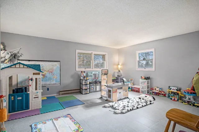 $259,000 | 617 North Gordon Street, Marshall, MI 49068