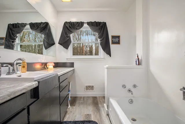 $259,000 | 617 North Gordon Street, Marshall, MI 49068