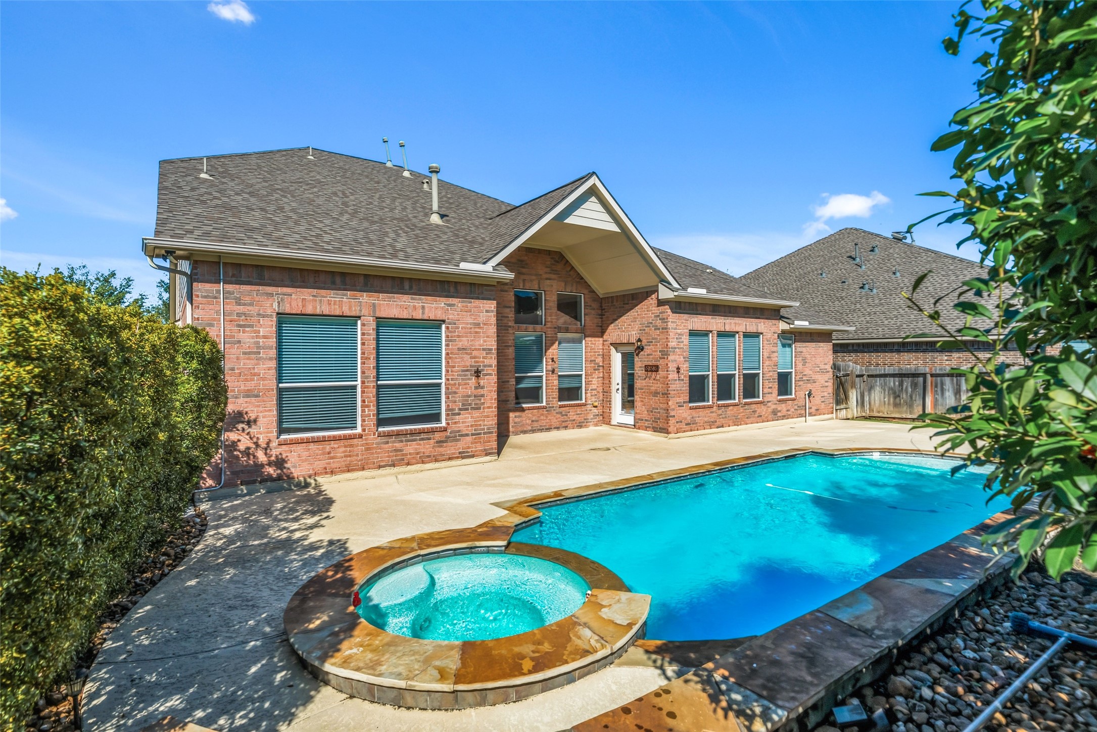 25802 Northcrest Drive Spring, TX 77389 - Photo 2 of 29