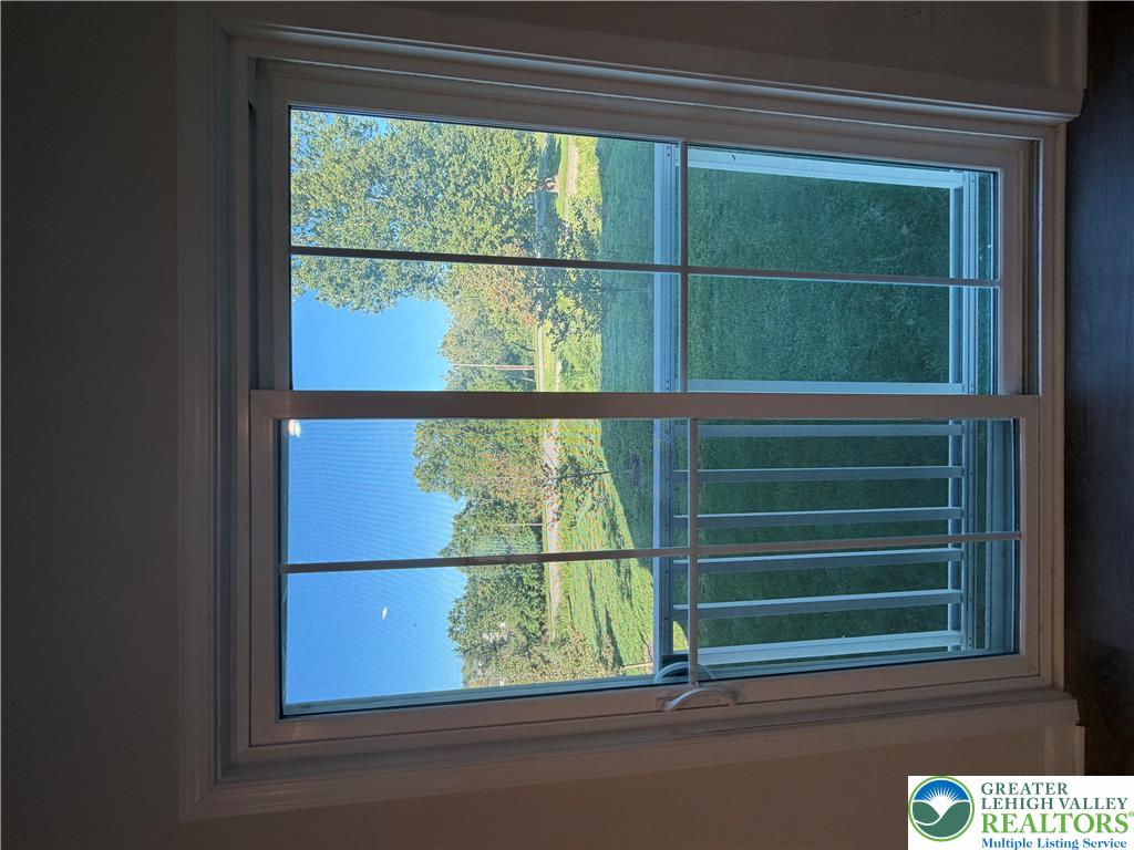 2126 Cross Country Road Northampton, PA 18067 - Photo 7 of 34 Gallery Image 7
