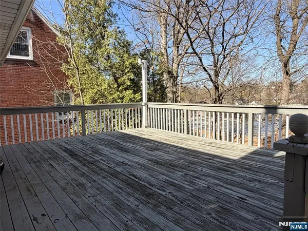 $3,500 | 525 Chestnut Street, Ridgefield, NJ 07657