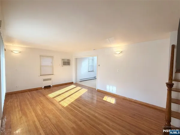 $3,500 | 525 Chestnut Street, Ridgefield, NJ 07657