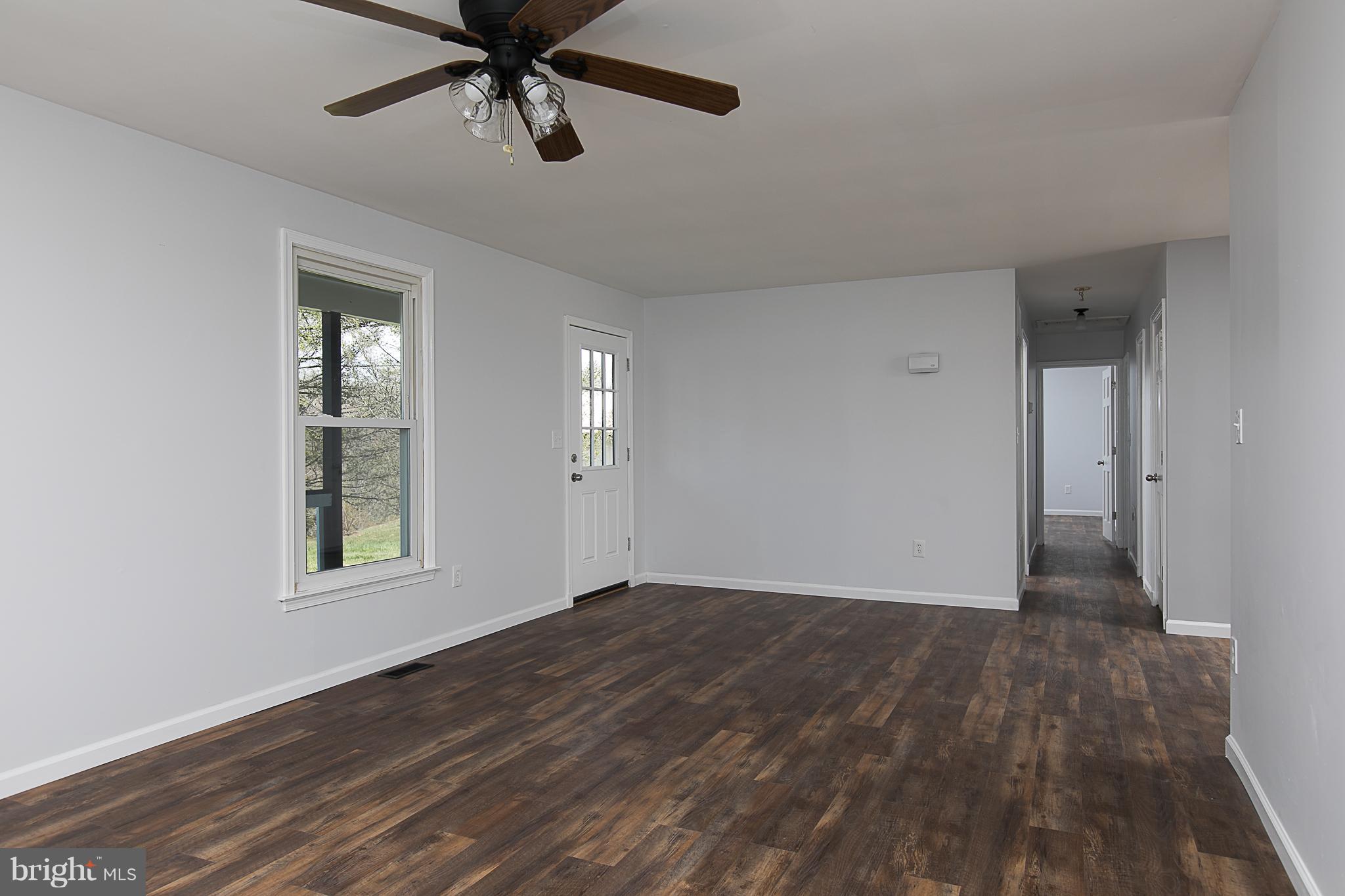 7603 Woodville Road Mount Airy, MD 21771 - Photo 5 of 30 Living Room