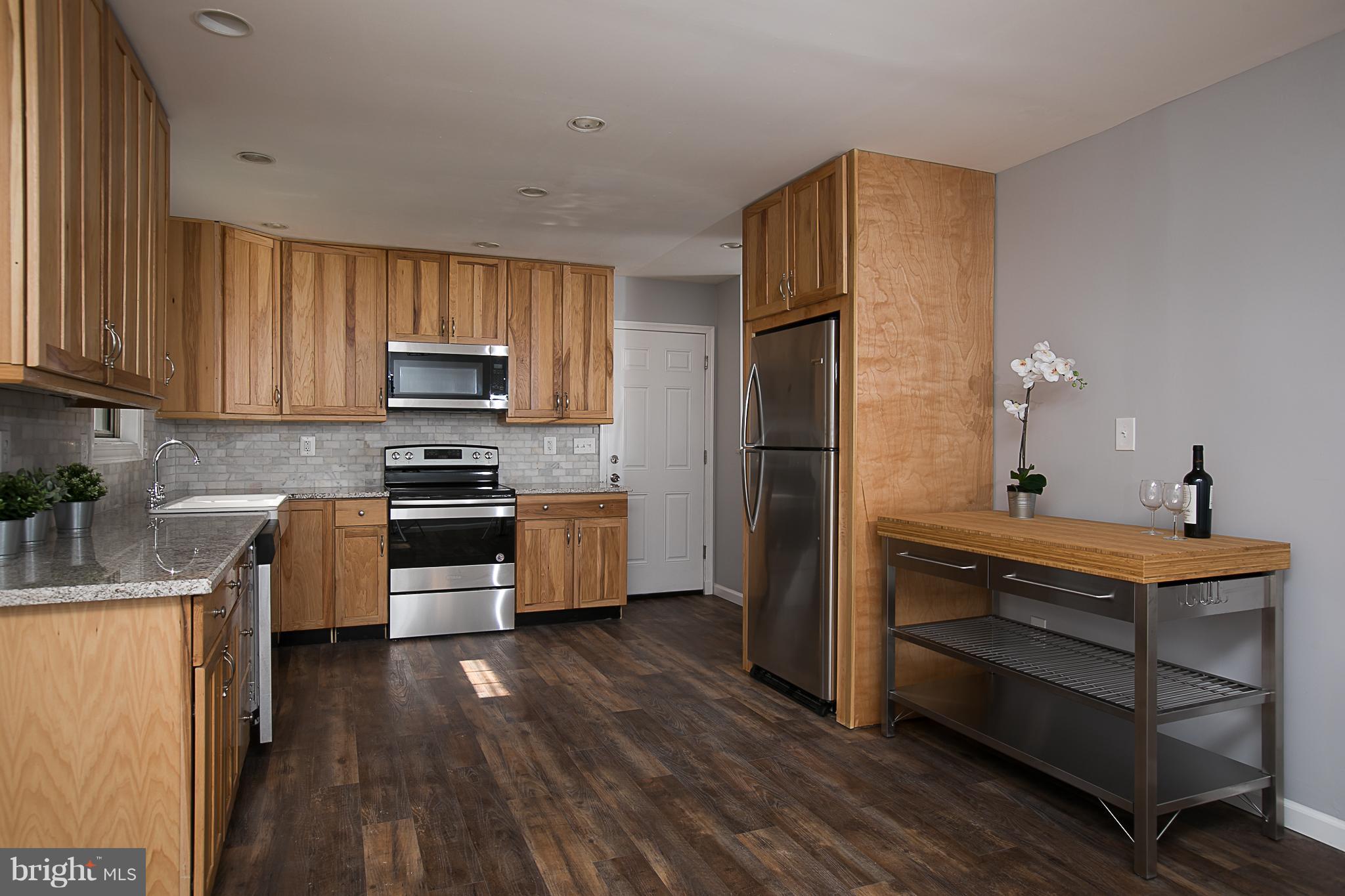 7603 Woodville Road Mount Airy, MD 21771 - Photo 8 of 30 Kitchen