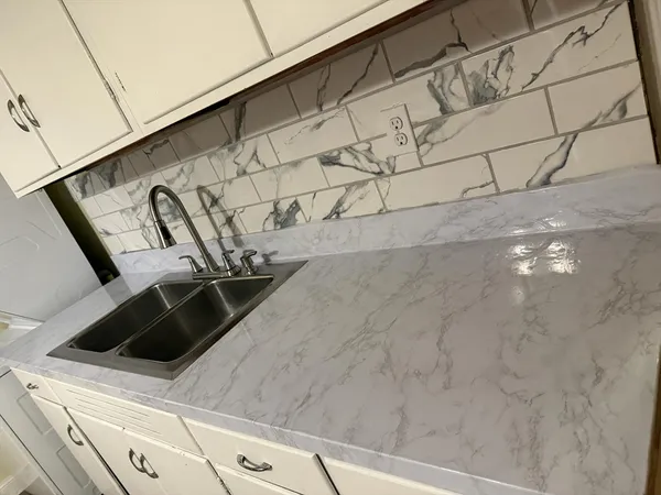 a close view of sink