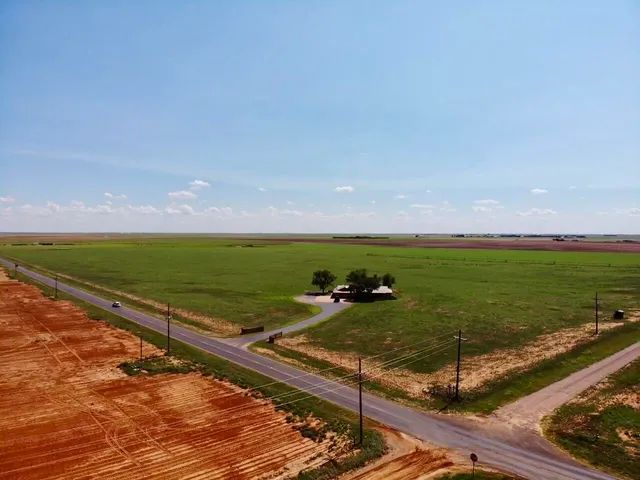 a view of a outdoor space