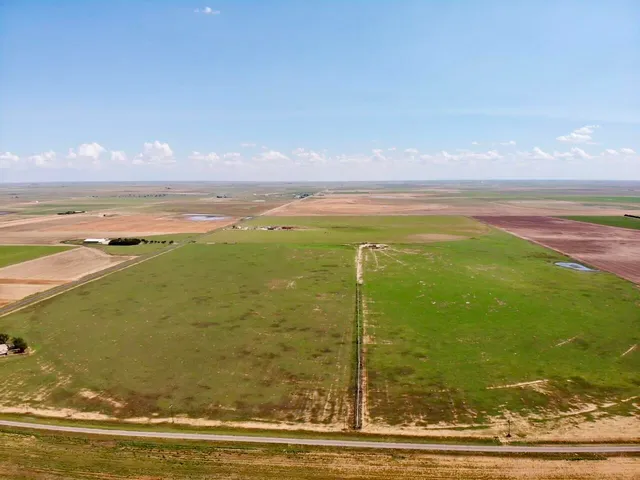 a view of an ocean and