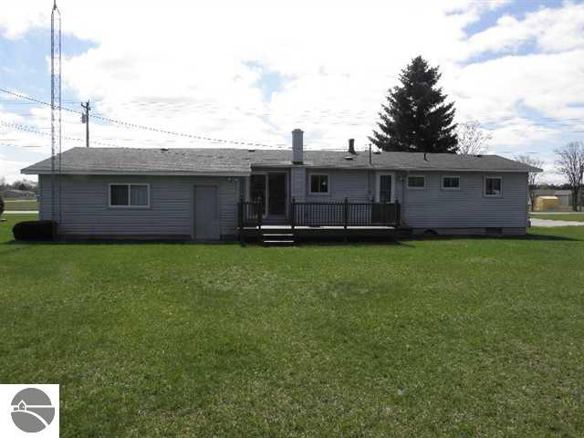 5132 Vance Road Grawn, MI 49637 - Photo 23 of 25 1734222-22.JPG