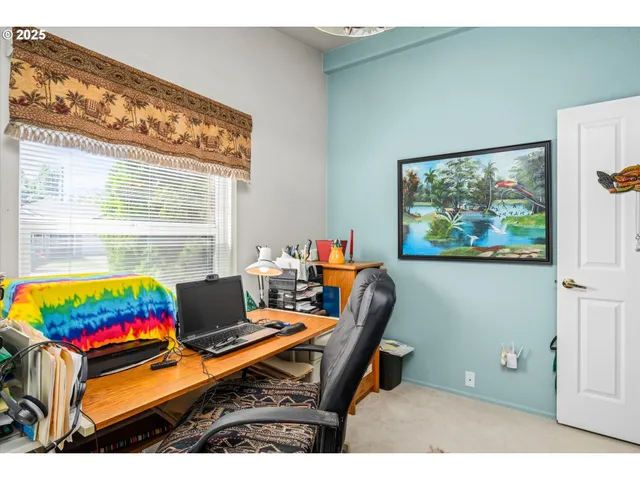 $189,000 | 4055 Royal Avenue, Unit 87, Eugene, OR 97402