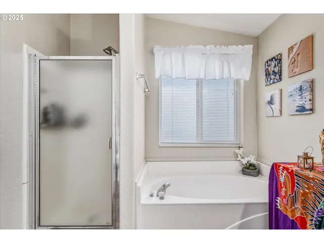 $189,000 | 4055 Royal Avenue, Unit 87, Eugene, OR 97402