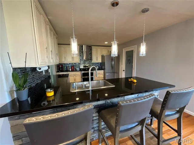 $329,900 | 4707 Private Road 5127, Willow Springs, MO 65793