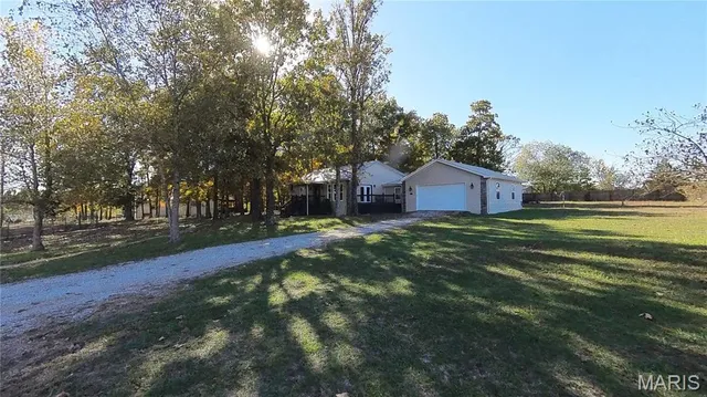 $329,900 | 4707 Private Road 5127, Willow Springs, MO 65793