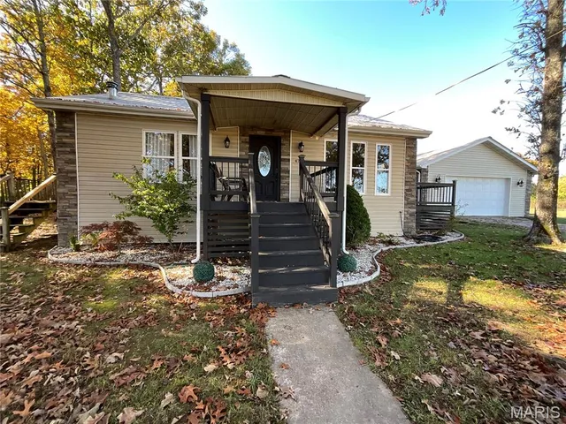 $329,900 | 4707 Private Road 5127, Willow Springs, MO 65793