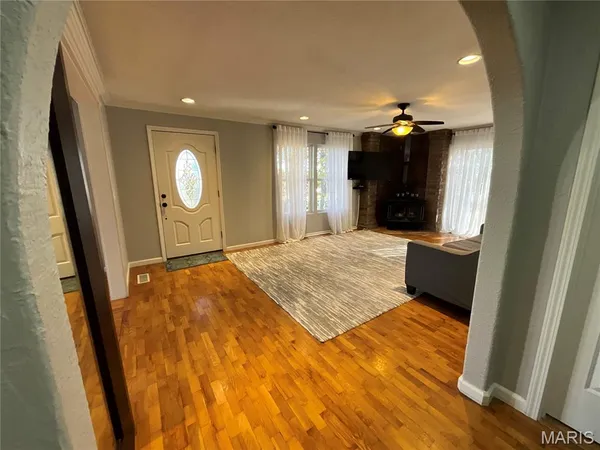$299,900 | 4707 Private Road 5127, Willow Springs, MO 65793