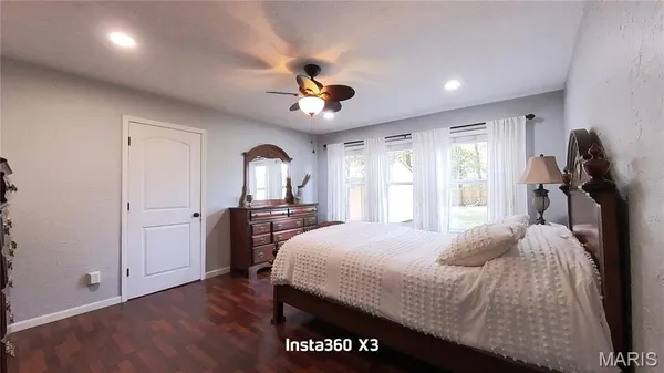 $299,900 | 4707 Private Road 5127, Willow Springs, MO 65793