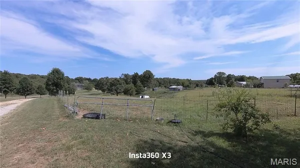 $299,900 | 4707 Private Road 5127, Willow Springs, MO 65793