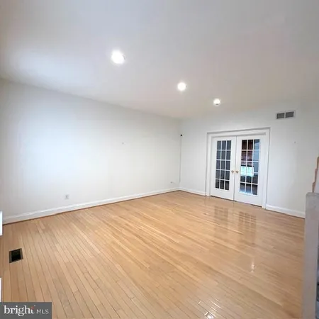 $6,800 | 15 Dover Place, Southampton, PA 18966