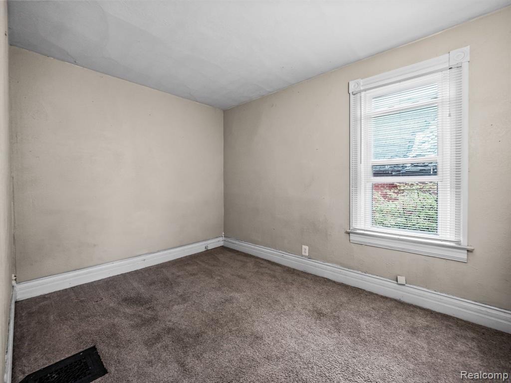 1789 Field Street Detroit, MI 48214 - Photo 43 of 49