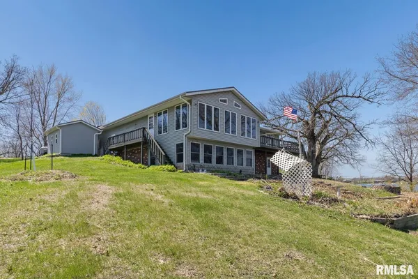 $414,900 | 35 Shady Lane, Avon, IL 61415