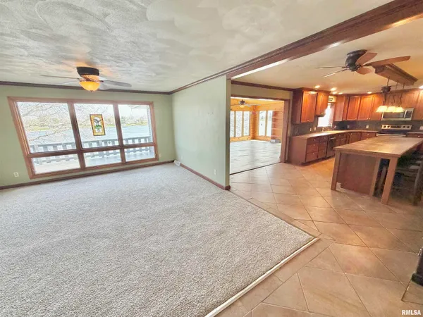 $414,900 | 35 Shady Lane, Avon, IL 61415