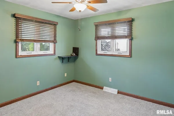 $414,900 | 35 Shady Lane, Avon, IL 61415
