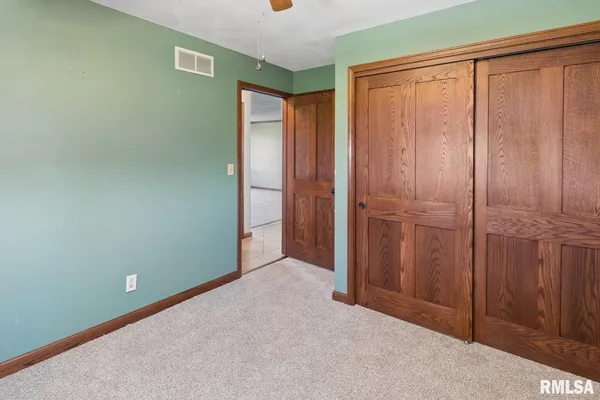 $414,900 | 35 Shady Lane, Avon, IL 61415