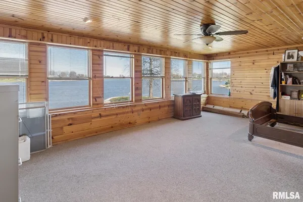 $414,900 | 35 Shady Lane, Avon, IL 61415