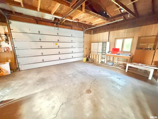 $414,900 | 35 Shady Lane, Avon, IL 61415