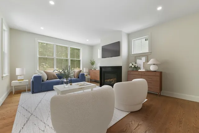 $1,924,000 | 132 Hillside Avenue, Unit 132, Needham, MA 02494