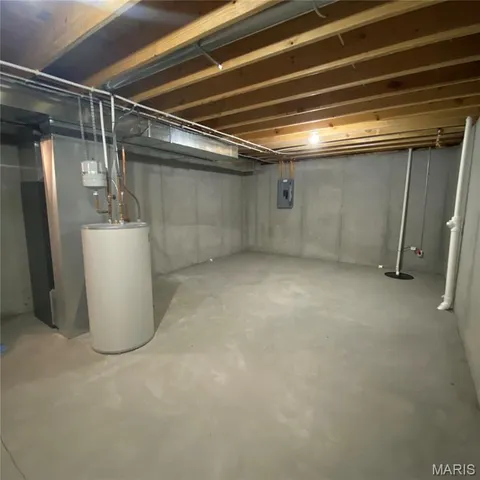 $420,000 | 164 Hartford Court, Fenton, MO 63026