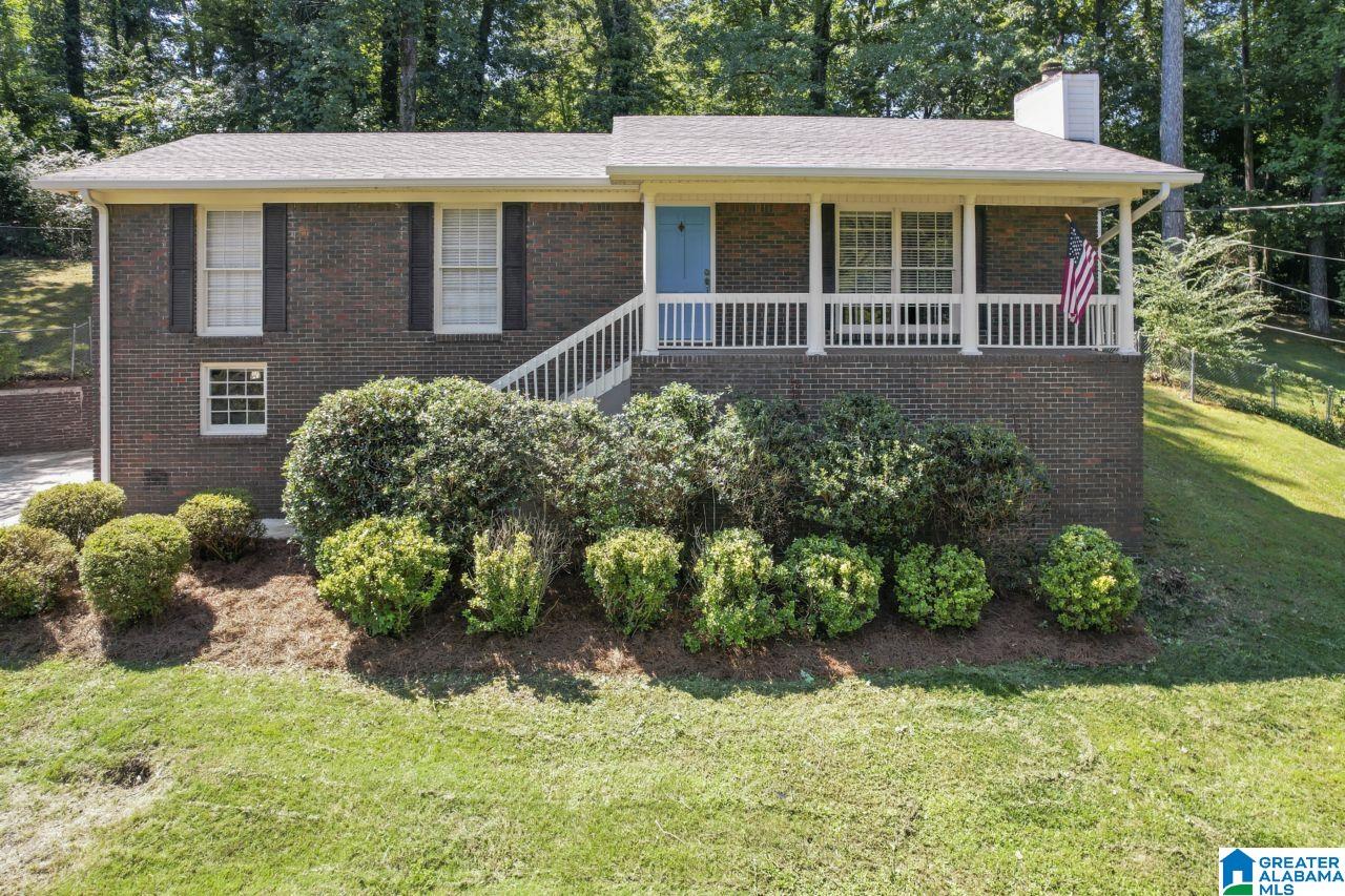 1017 Springview Street Birmingham, AL 35215 - Photo 4 of 35