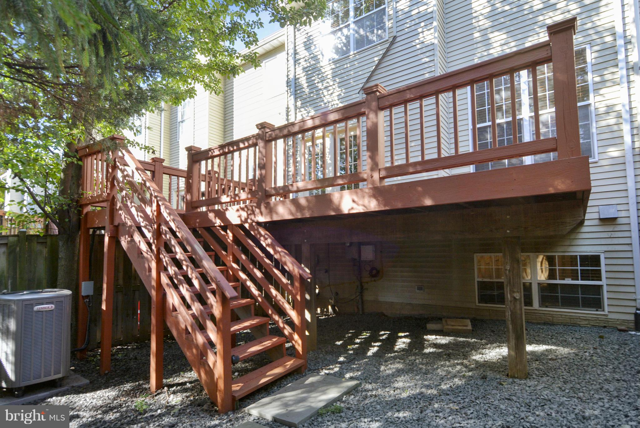 2809 Roesh Way Vienna, VA 22181 - Photo 22 of 29 Exterior (Rear)