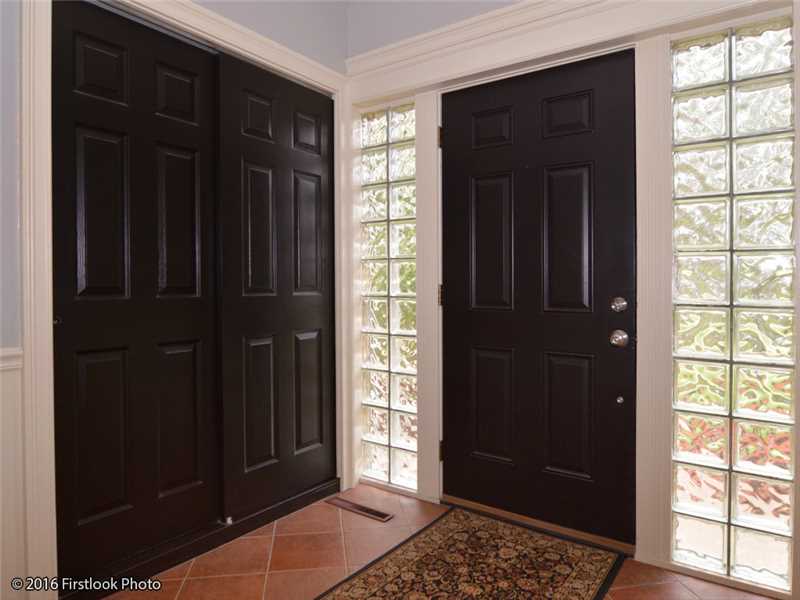 433 Danielson Pike Scituate, RI 02857 - Photo 15 of 25 Entry.