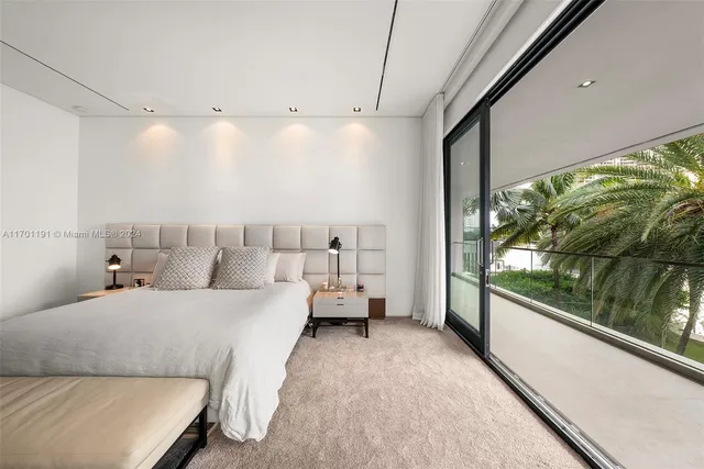 $44,995,000 | 385 Centre Island, Golden Beach, FL 33160