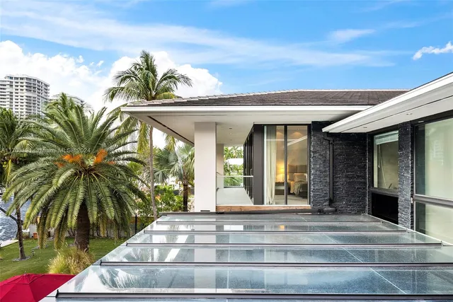 $44,995,000 | 385 Centre Island, Golden Beach, FL 33160