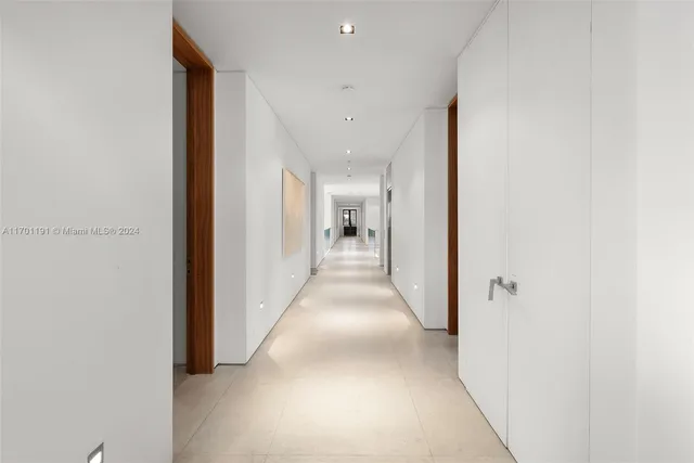 $44,995,000 | 385 Centre Island, Golden Beach, FL 33160